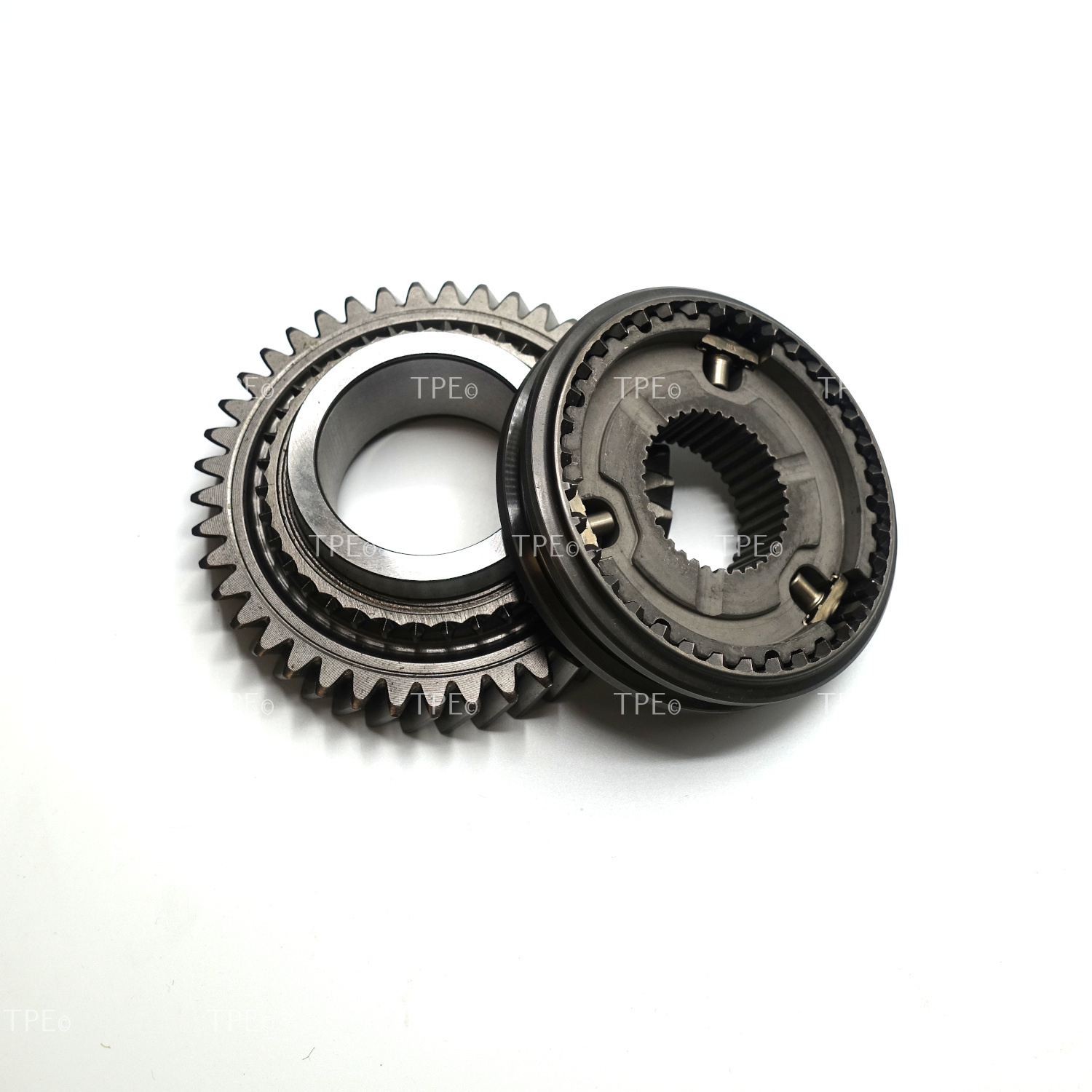 BMW.HP.179M Please check before ordering this reverse gear, first measure the diameter of the synchro cone from your old gear and make sure it is 58,7mm.